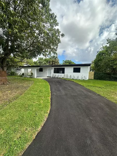 2741 SW 2nd Ct, Fort Lauderdale, FL 33312