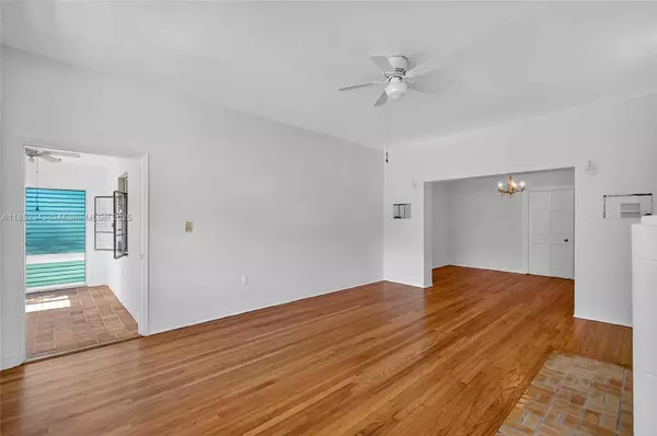 Miami, FL 33137,5900 NE 4th Ct