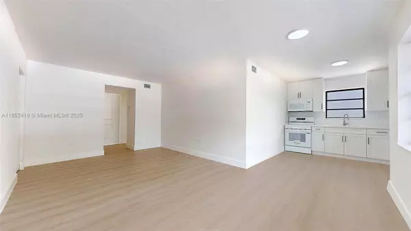 Hialeah, FL 33012,1674 W 42nd St #1674