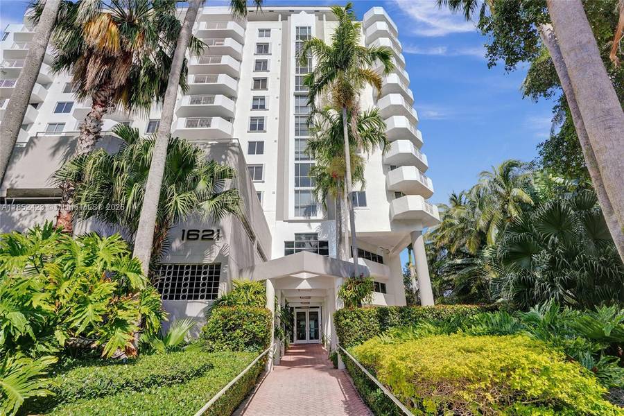 1621 Bay Rd #606, Miami Beach, FL 33139