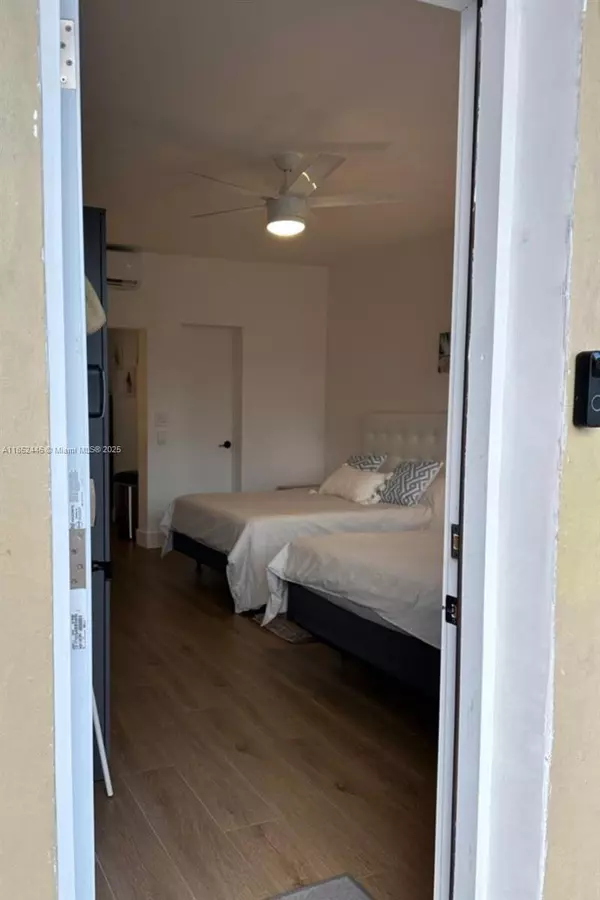 Hallandale Beach, FL 33009,26 Diplomat Pkwy #2214