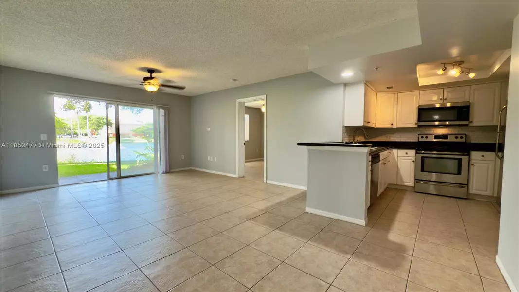 4191 N Haverhill Rd #414, West Palm Beach, FL 33417