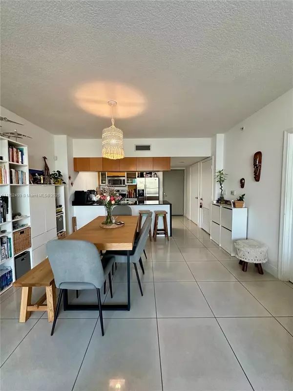 Miami, FL 33132,1750 N Bayshore Dr #4712