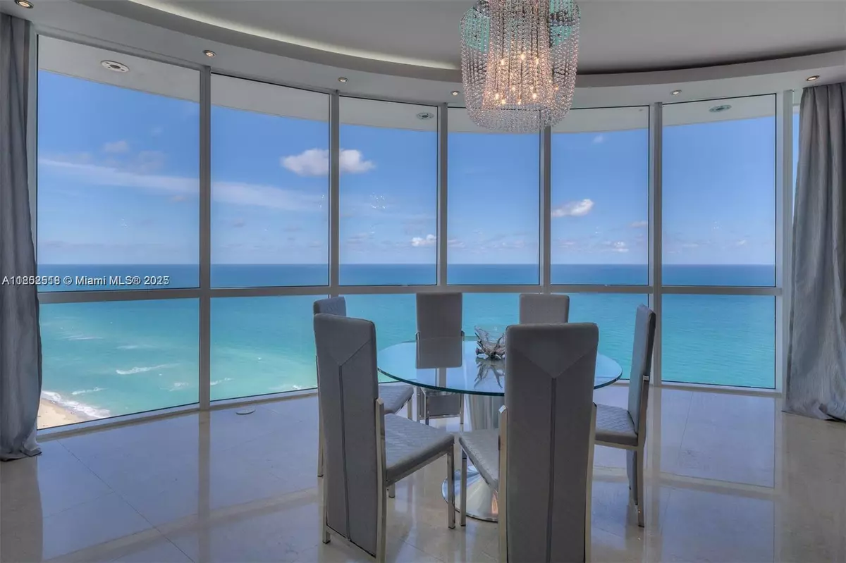 Sunny Isles Beach, FL 33160,18101 Collins Ave #3809