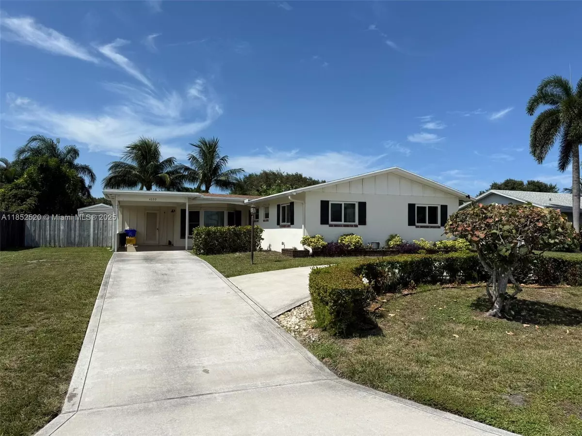 Palm Beach Gardens, FL 33410,4359 Gardenia Dr
