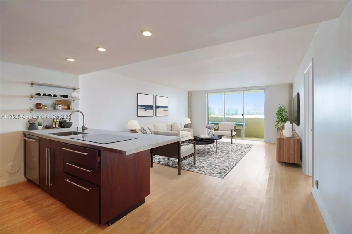 Miami Beach, FL 33139,5 Island Ave #4E