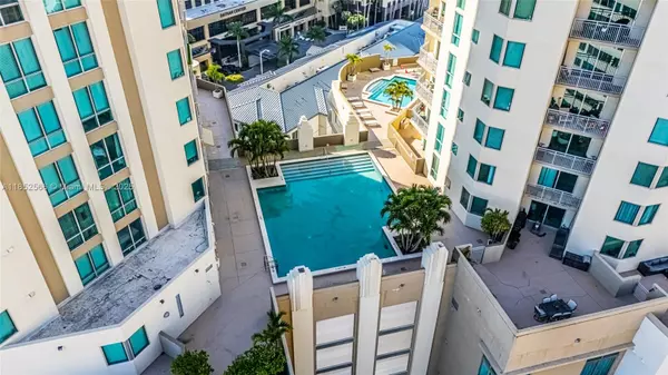 Miami, FL 33156,9055 SW 73 CT #809