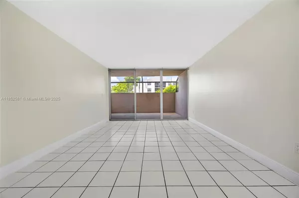 Miami, FL 33176,10525 SW 112th Ave #113