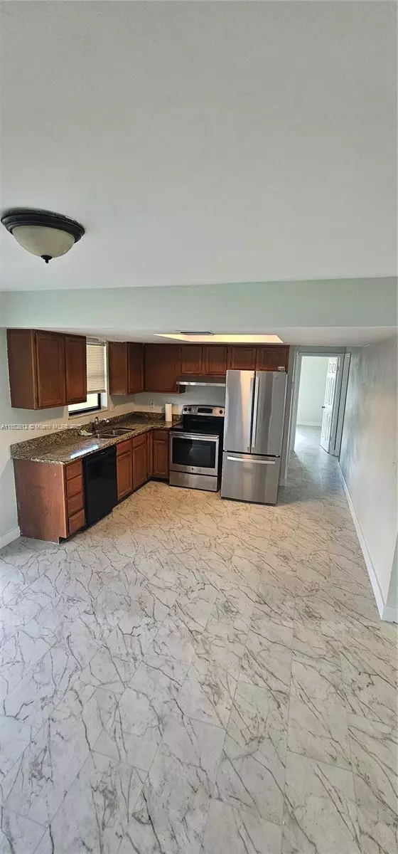 Fort Pierce, FL 34951,6502 Kenwood Rd #.