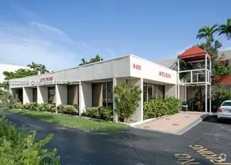 6405 NW 36th St, Virginia Gardens, FL 33166