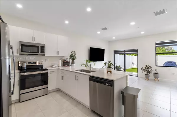 Hialeah, FL 33018,11410 W 34th Way