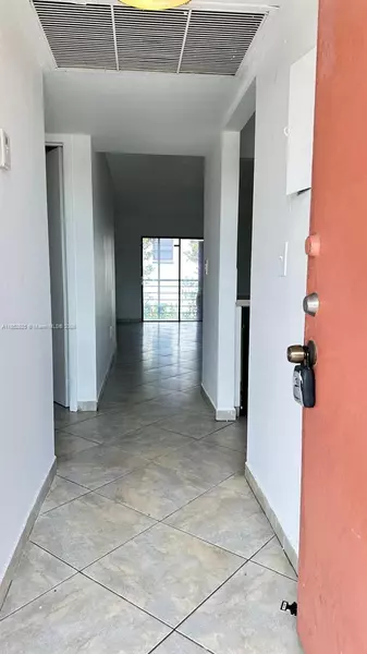 20800 NE 8th Ct #203-17, Miami, FL 33179