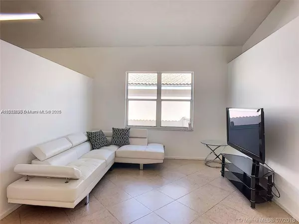 Miramar, FL 33029,17738 SW 20th St