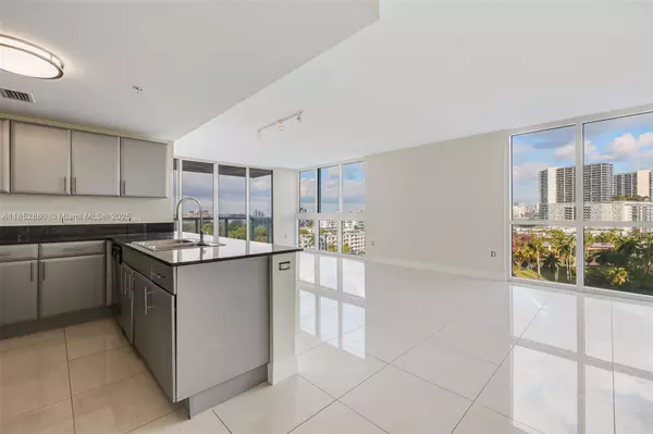 Miami, FL 33125,1861 NW North River Dr #1806