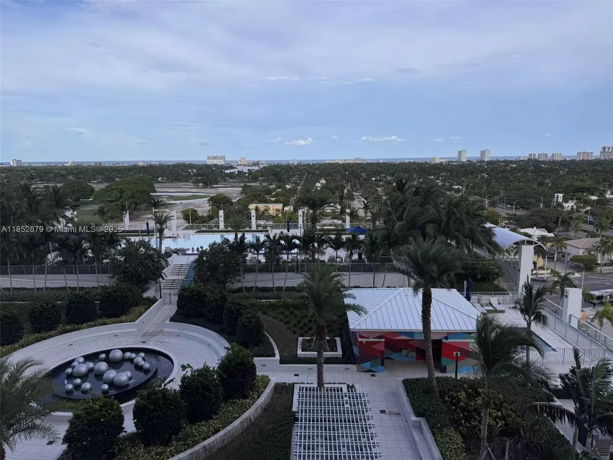 Hollywood, FL 33020,1776 Polk ST #1409