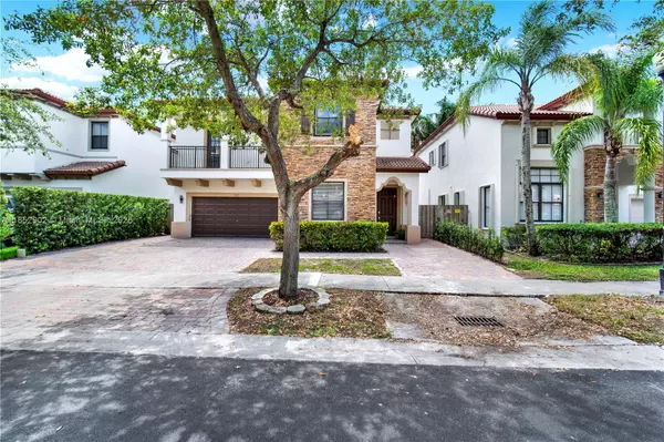Homestead, FL 33033,557 SE 37th Place