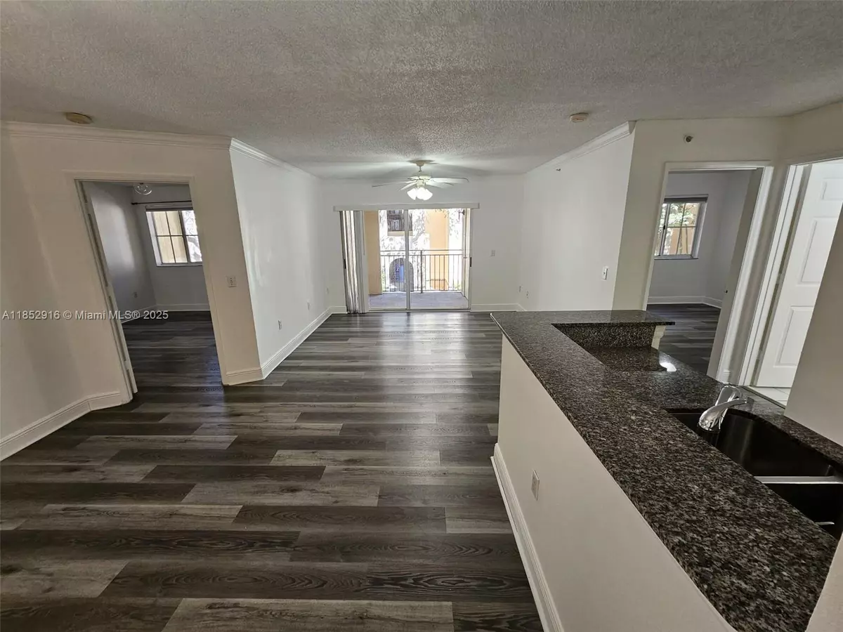Miramar, FL 33025,2451 Centergate Dr #204