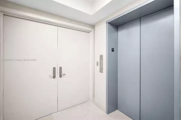 Miami, FL 33131,1331 Brickell Bay Dr #3609