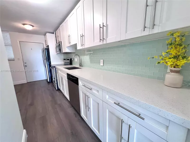 3660 NE 166th St #409, North Miami Beach, FL 33160