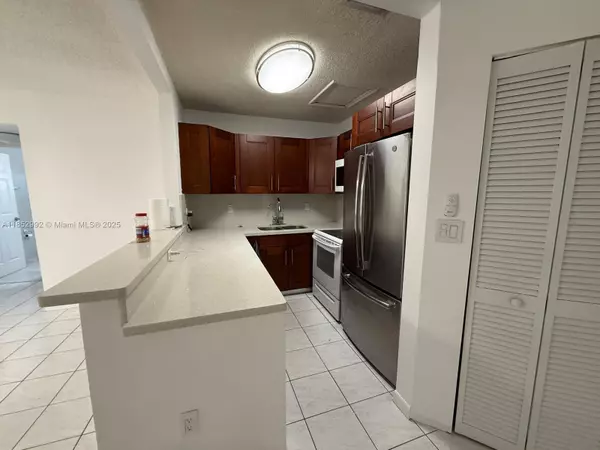 Hialeah, FL 33016,6540 W 26th Dr #24-60