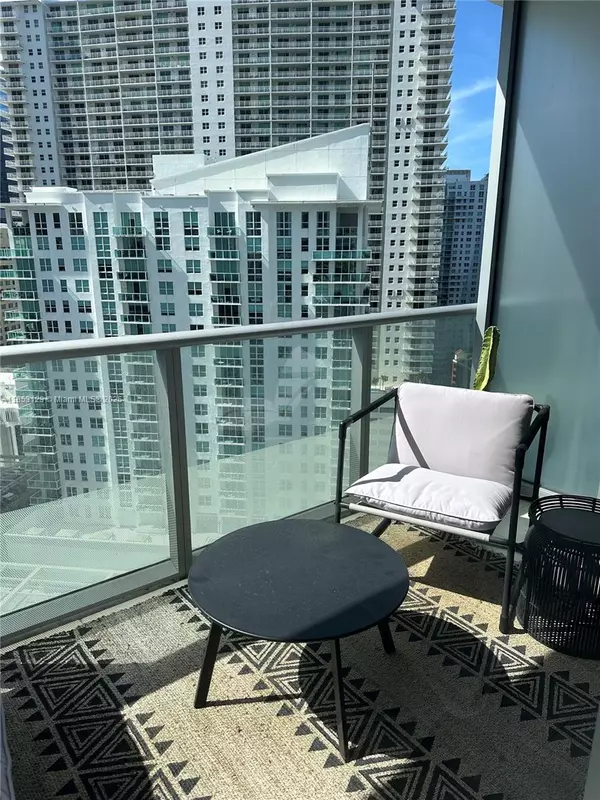 Miami, FL 33131,1300 Brickell Bay Dr #2213