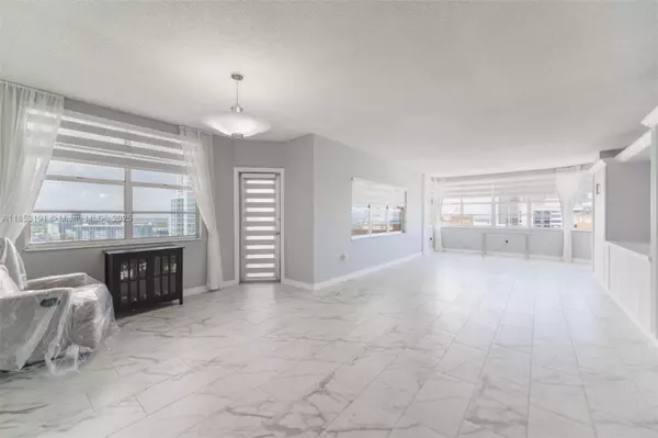 Hallandale Beach, FL 33009,1950 S Ocean Dr #21F
