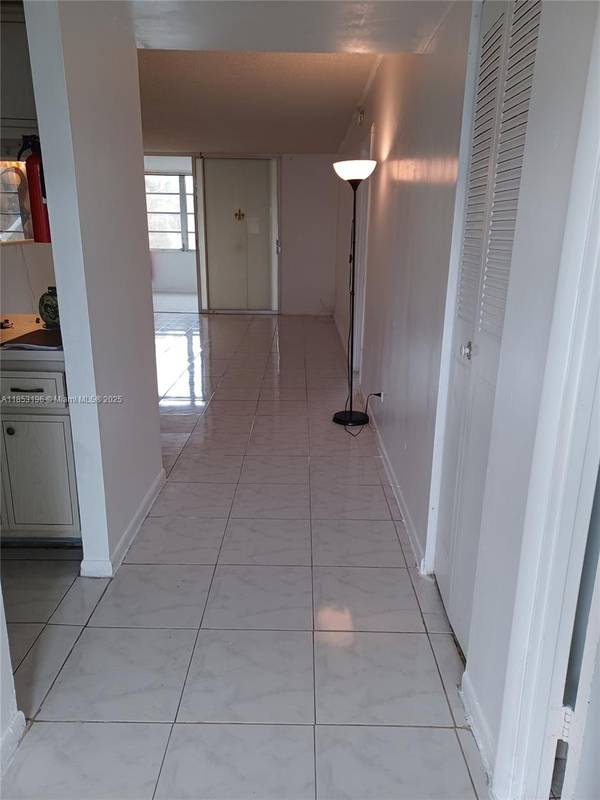 Miami, FL 33179,445 NE 195th St #230