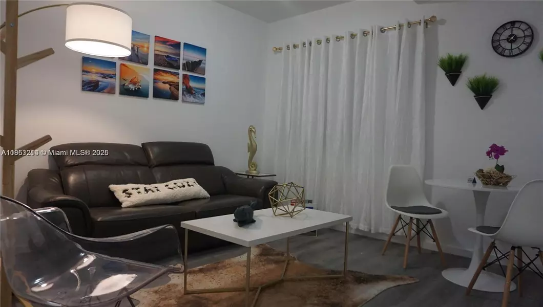 810 7th St #107, Miami Beach, FL 33139