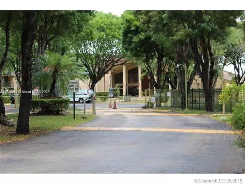 14211 N Kendall Dr #306E, Miami, FL 33186