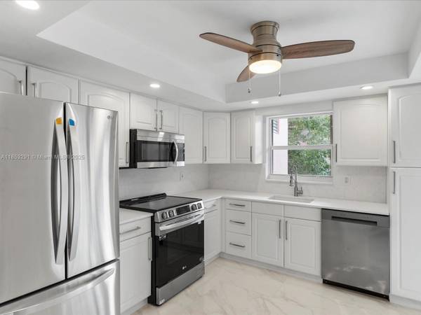 200 NE 12th Ave #7C, Hallandale Beach, FL 33009