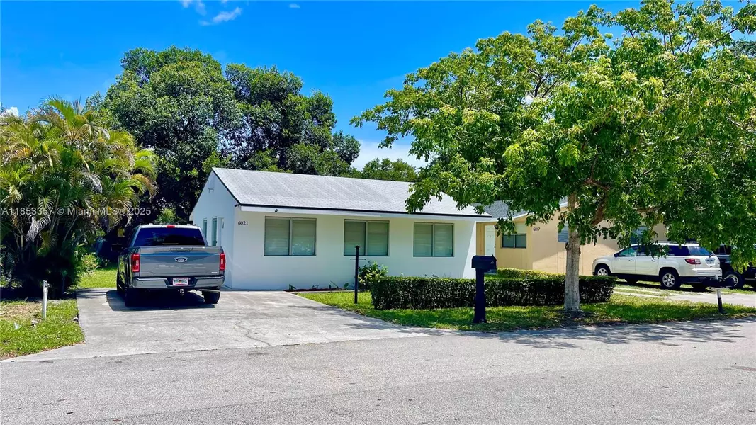 6021 SW 38th St, Miramar, FL 33023