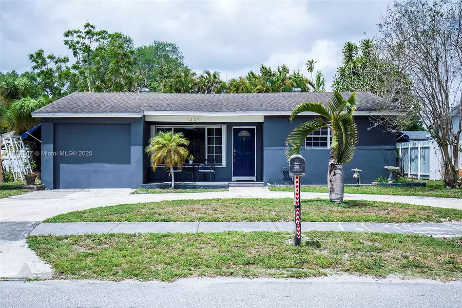 6445 S Funston St, Hollywood, FL 33023