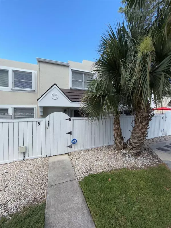 Miami, FL 33155,4530 SW 68th Ct Cir #35-6