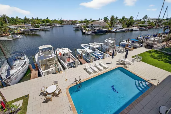 Fort Lauderdale, FL 33316,1435 SE 15th St #302