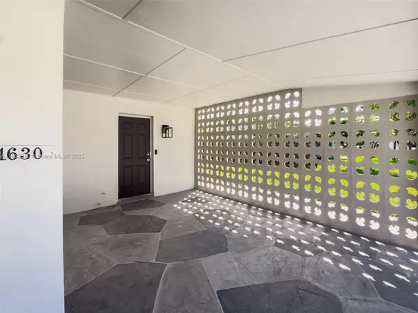 Pompano Beach, FL 33064,1630 NE 34th Ct