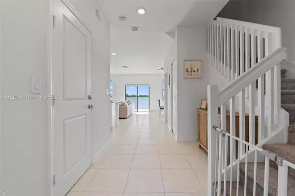 Miami, FL 33179,20544 NE 5th Pl