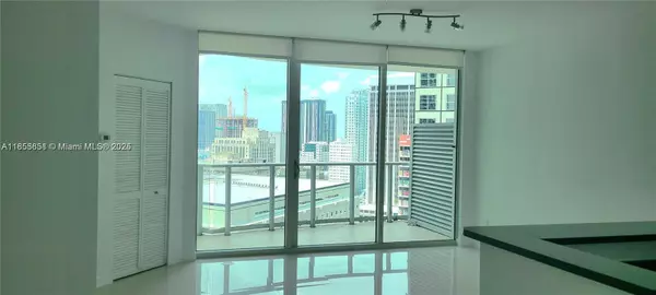 Miami, FL 33131,300 S Biscayne Blvd #T-2205
