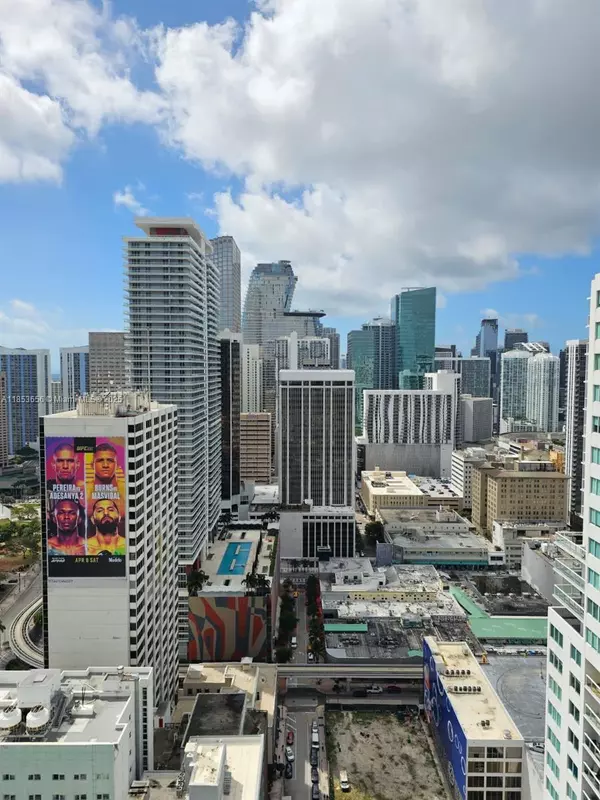 Miami, FL 33132,244 Biscayne Blvd #3707