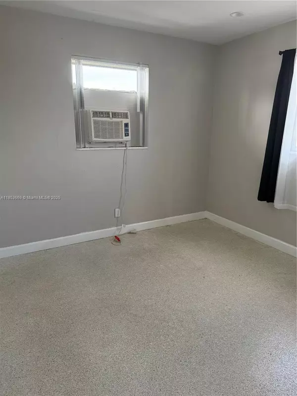 Fort Lauderdale, FL 33312,519 SW 27th Ave #201