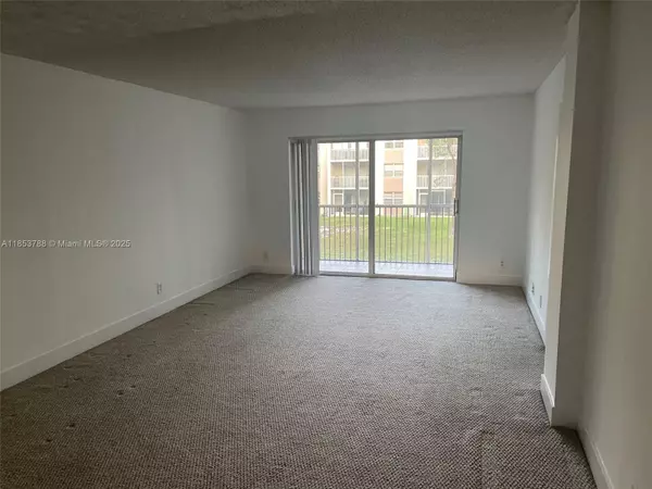 Coral Springs, FL 33071,1075 Riverside Dr #203