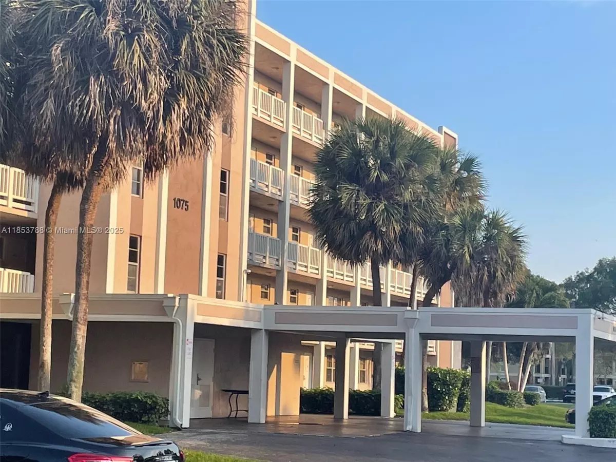 Coral Springs, FL 33071,1075 Riverside Dr #203
