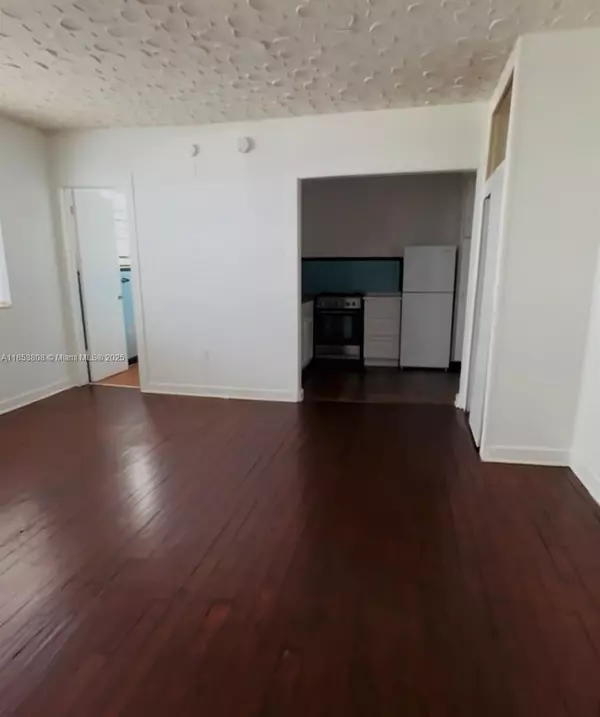 Miami Beach, FL 33139,1611 Pennsylvania Ave #6
