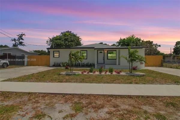 Miami Gardens, FL 33056,2840 NW 171st St