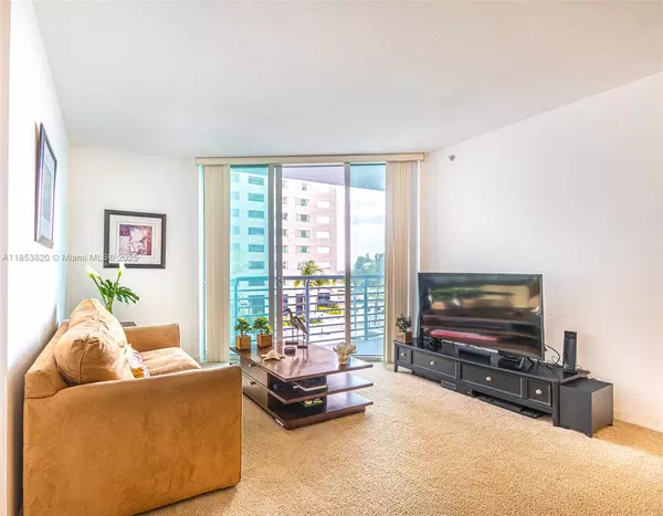 Miami, FL 33131,335 S BISCAYNE BL #902