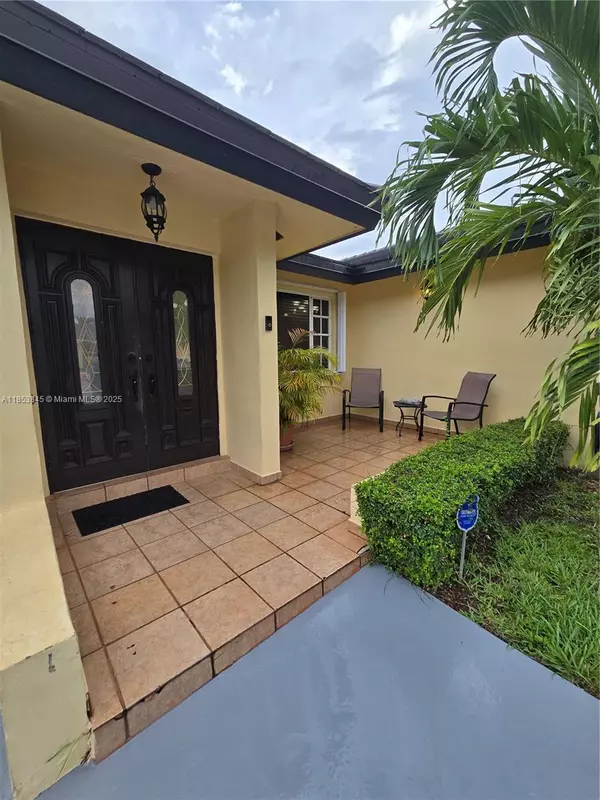 Miami, FL 33193,14868 SW 56th Ter