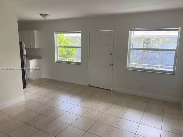 452 SW 4th Ave #5, Fort Lauderdale, FL 33315