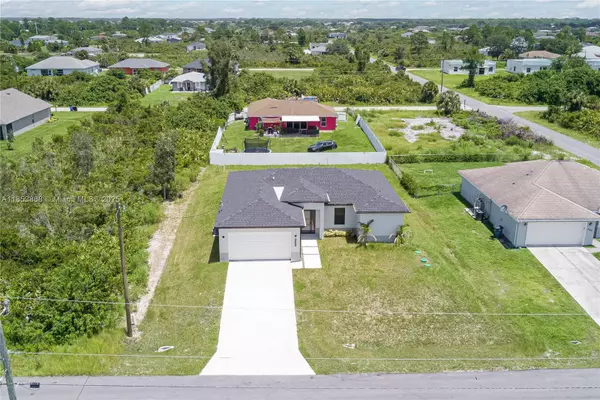 Lehigh Acres, FL 33971,3002 63RD ST W