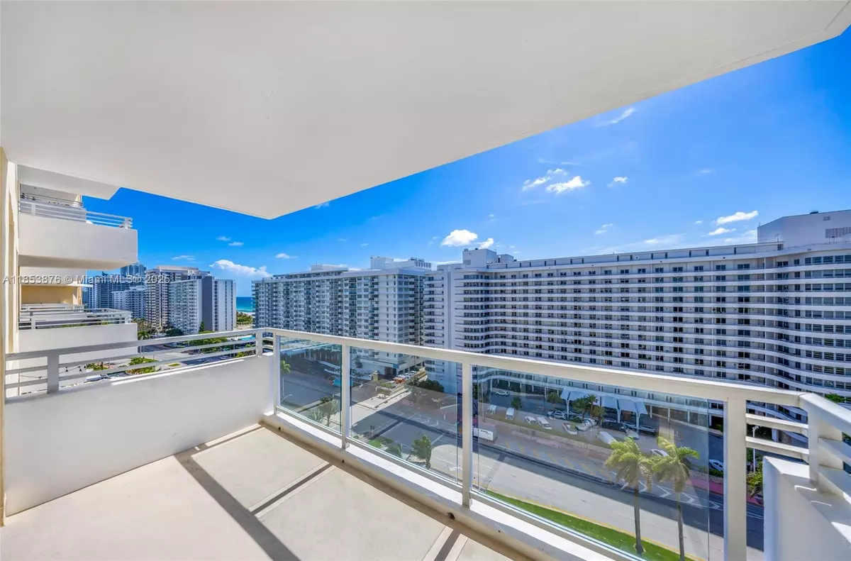 Miami Beach, FL 33140,5600 Collins Ave #9B