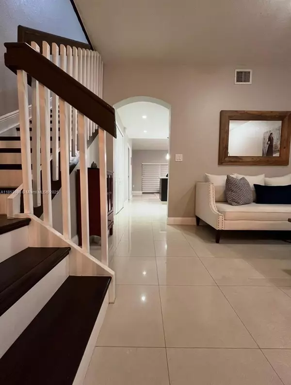 Miami, FL 33174,8830 W Flagler St #10