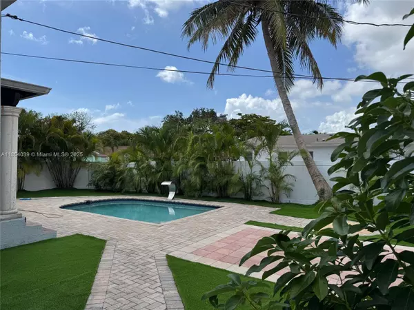 Hollywood, FL 33020,1628 Arthur St